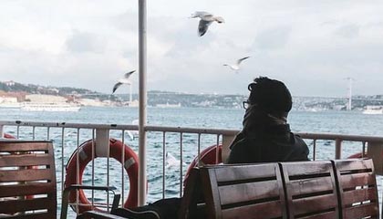 中信证券：AI应用产品大盘流量持续快速提升 关注未来爆款进程