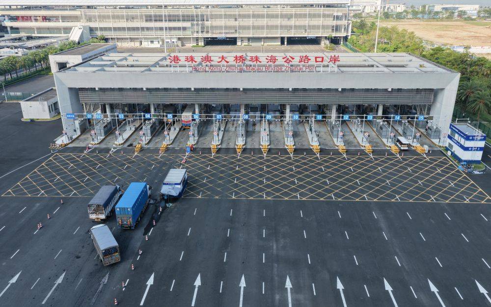 港珠澳大桥开通7周年 客流量超9300万人次